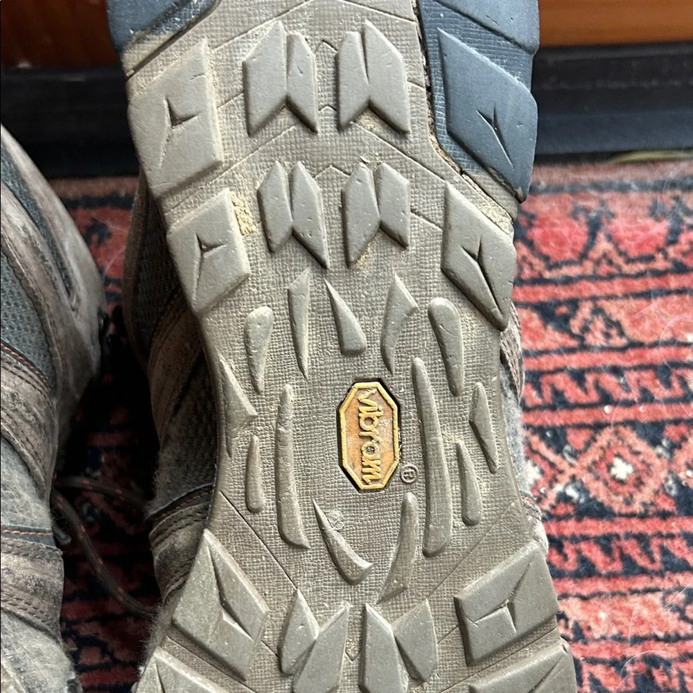 Cabela's Gray & Brown Men's Boots size 11.5;Used Condition, but still have Life!